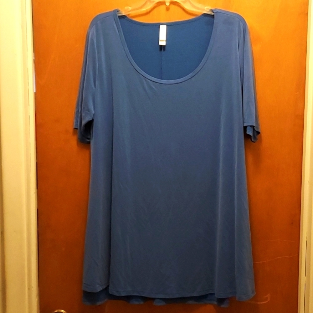 LuLaRoe Shirt Size XL